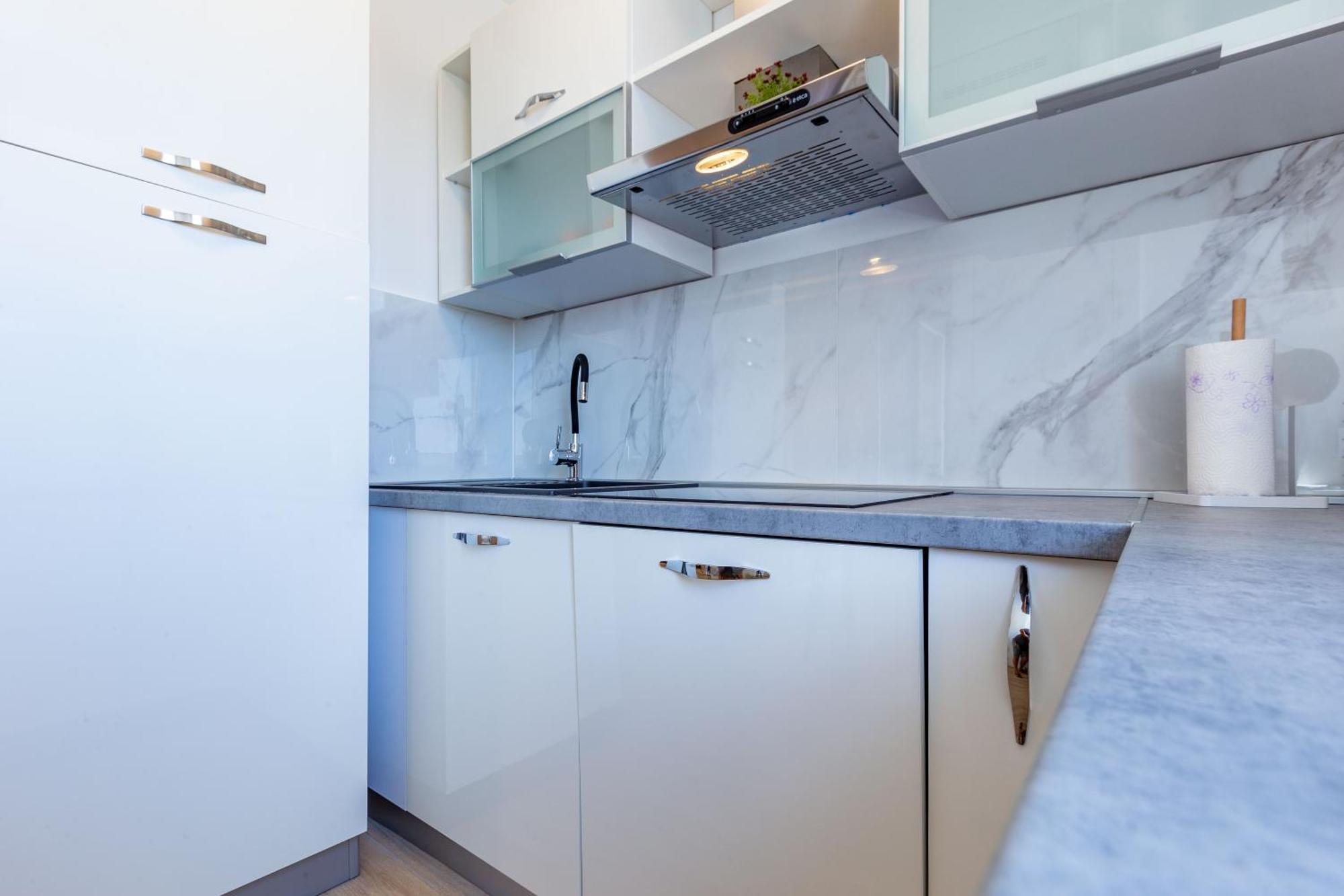 Apolon 2Bdr Apartment With Balcony Zara Esterno foto