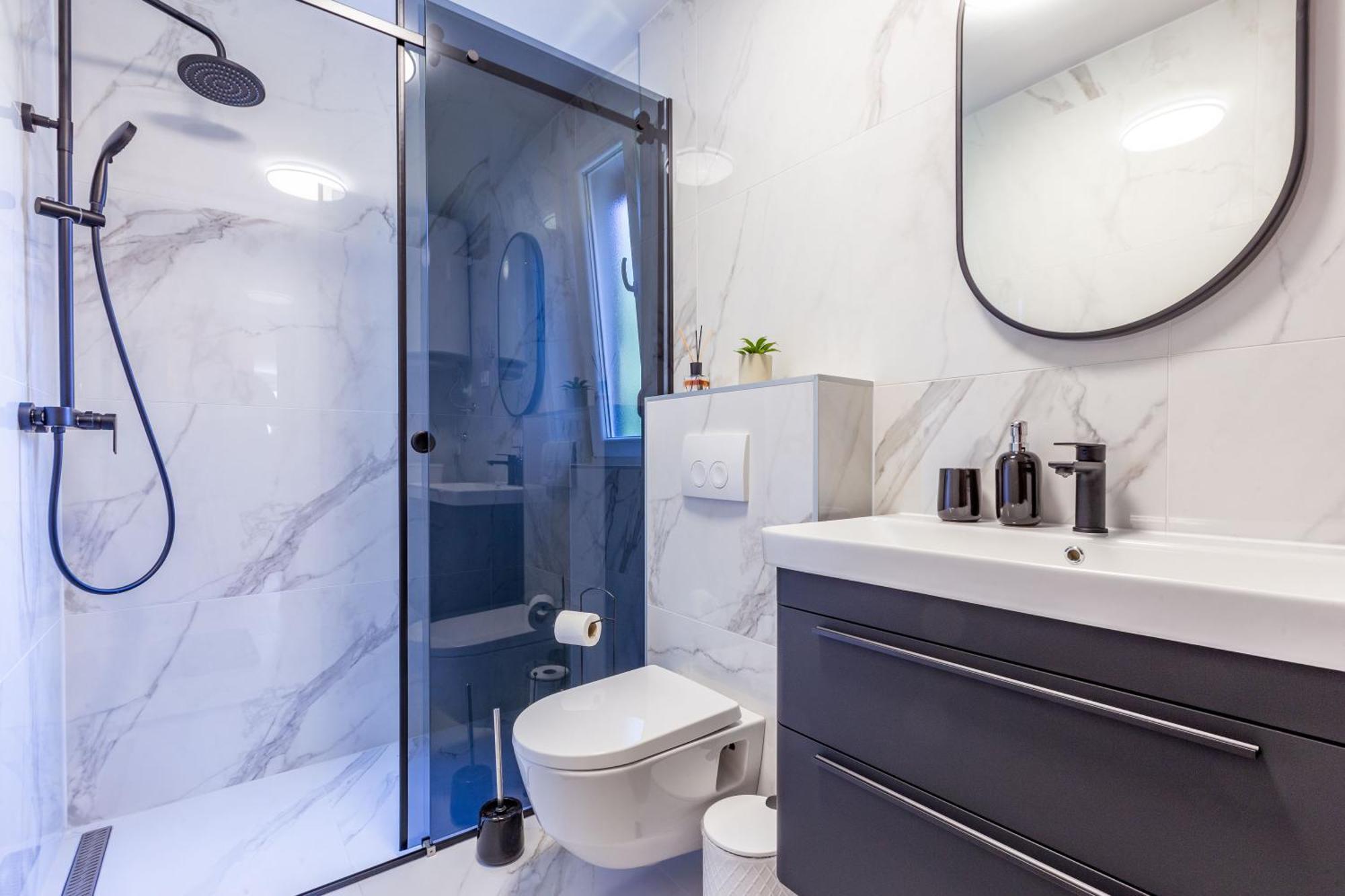 Apolon 2Bdr Apartment With Balcony Zara Esterno foto