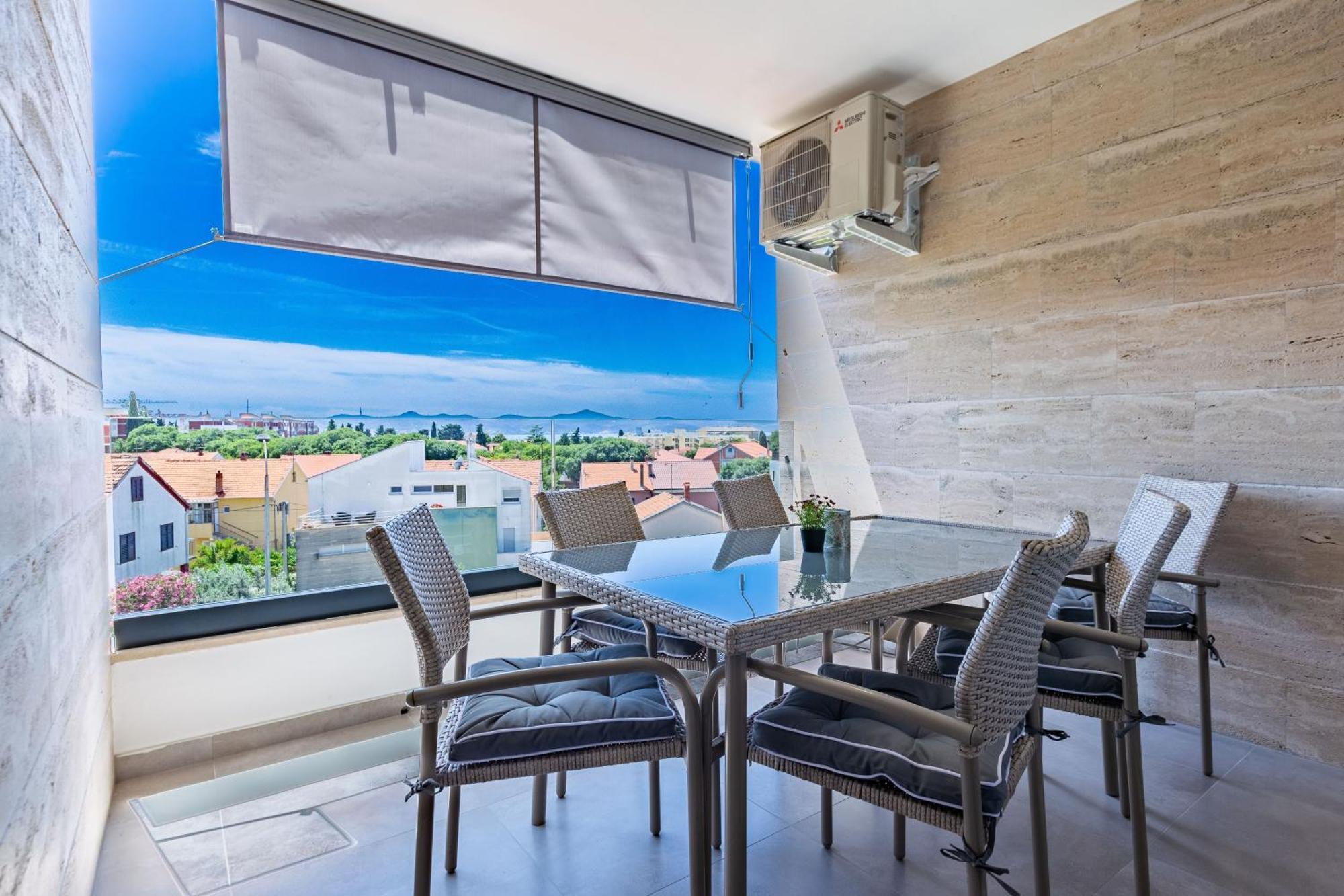 Apolon 2Bdr Apartment With Balcony Zara Esterno foto